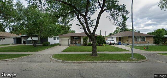 Larawan ng 832 Airlies Street sa Winnipeg, Manitoba