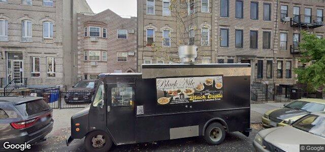 Larawan ng 880 Jefferson Avenue sa Winnipeg, Manitoba