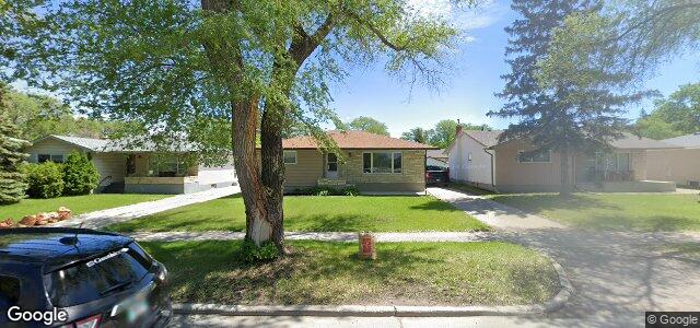 Larawan ng 889 Sinclair Street sa Winnipeg, Manitoba