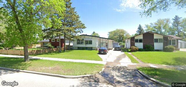 Larawan ng 907 Sinclair Street sa Winnipeg, Manitoba