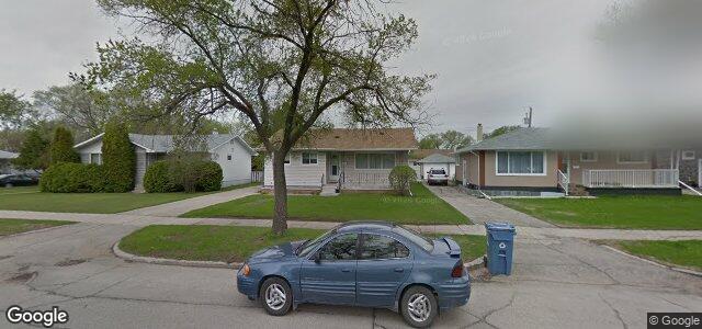Larawan ng 918 Airlies Street sa Winnipeg, Manitoba