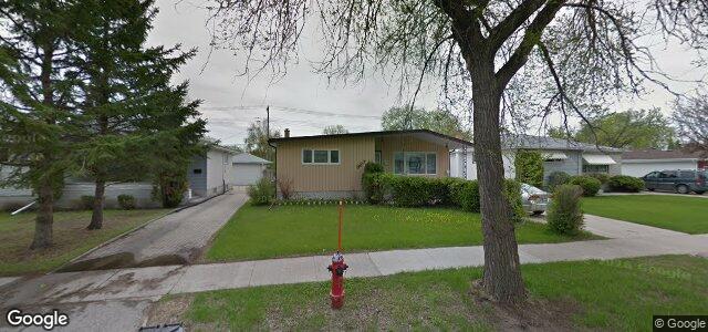 Larawan ng 927 Airlies Street sa Winnipeg, Manitoba