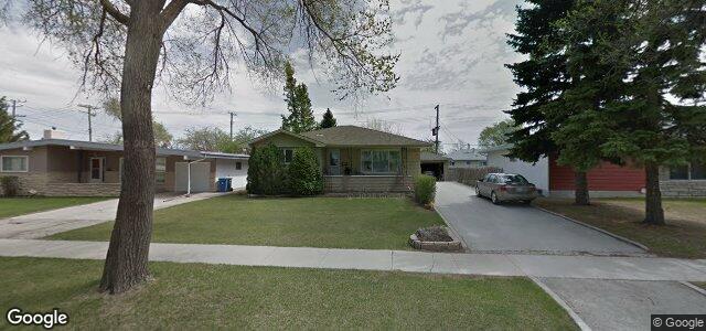 Larawan ng 977 Airlies Street sa Winnipeg, Manitoba