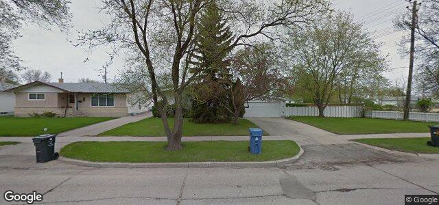 Larawan ng 980 Airlies Street sa Winnipeg, Manitoba