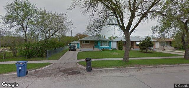 Larawan ng 996 Airlies Street sa Winnipeg, Manitoba