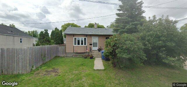 Larawan ng 424 Allard Avenue sa Winnipeg, Manitoba
