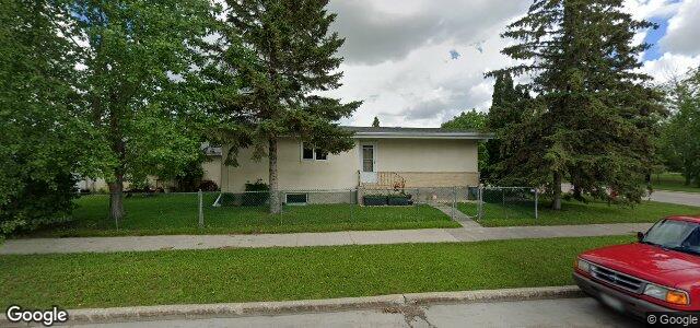 Larawan ng 488 Buchanan Boulevard sa Winnipeg, Manitoba