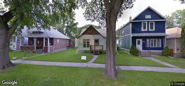 Larawan ng 104 Harbison Avenue W sa Winnipeg, Manitoba