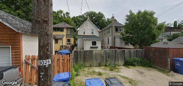 Larawan ng 104 Martin Avenue W sa Winnipeg, Manitoba