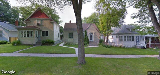 Larawan ng 112 Harbison Avenue W sa Winnipeg, Manitoba