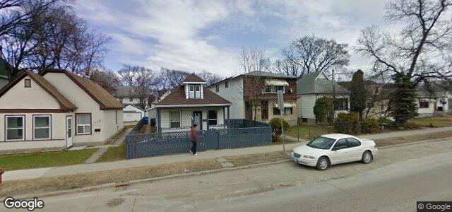 121 Hespeler Avenue（加拿大曼尼托巴省溫尼伯市）房屋照片