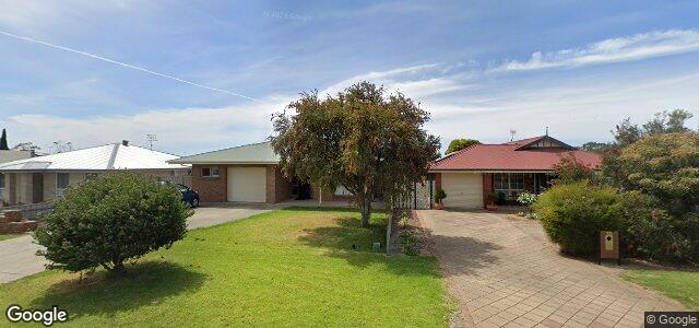 Larawan ng 22 Noble Avenue sa Winnipeg, Manitoba