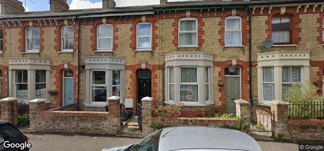 Larawan ng 24 Leslie Avenue sa Winnipeg, Manitoba