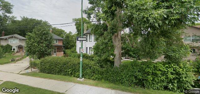 Larawan ng 310 Glenwood Crescent sa Winnipeg, Manitoba