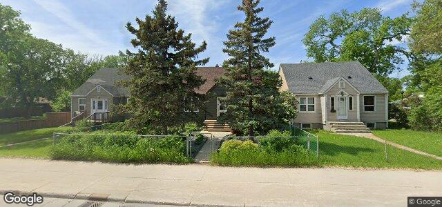 Larawan ng 352 Henderson Highway sa Winnipeg, Manitoba