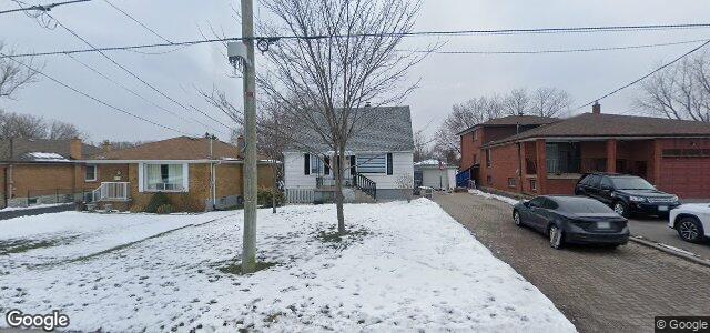 Larawan ng 44 Hart Avenue sa Winnipeg, Manitoba