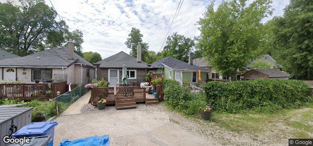 Larawan ng 65 Harbison Avenue W sa Winnipeg, Manitoba