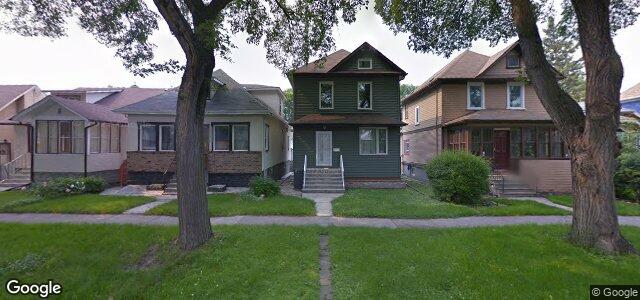 Larawan ng 74 Cobourg Avenue sa Winnipeg, Manitoba