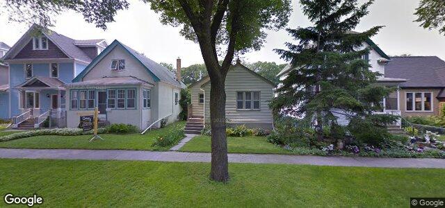 Larawan ng 86 Cobourg Avenue sa Winnipeg, Manitoba