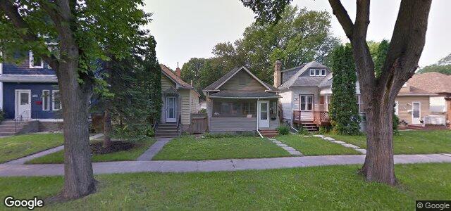 Larawan ng 98 Harbison Avenue W sa Winnipeg, Manitoba