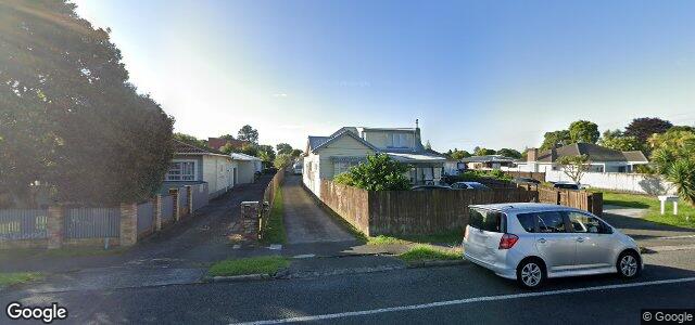 Larawan ng 10 Avondale Road sa Winnipeg, Manitoba