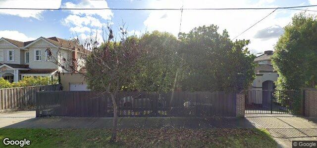 Larawan ng 10 Blenheim Avenue sa Winnipeg, Manitoba