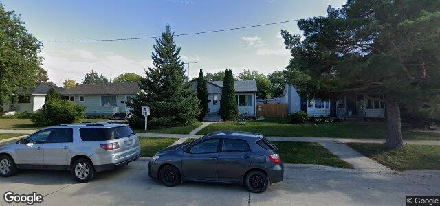 Larawan ng 100 Carriere Avenue sa Winnipeg, Manitoba