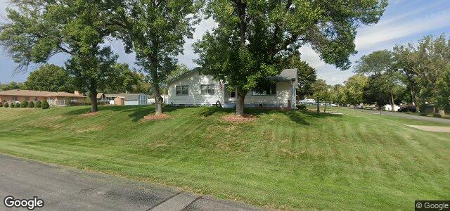 Larawan ng 100 Essex Avenue sa Winnipeg, Manitoba