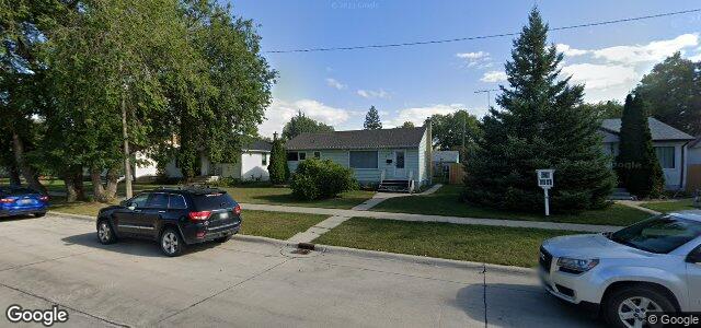 Larawan ng 104 Carriere Avenue sa Winnipeg, Manitoba
