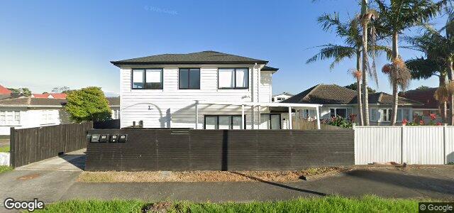 Larawan ng 11 Avondale Road sa Winnipeg, Manitoba