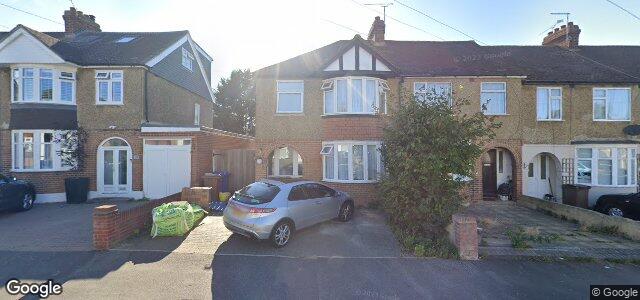 Larawan ng 111 Haig Avenue sa Winnipeg, Manitoba