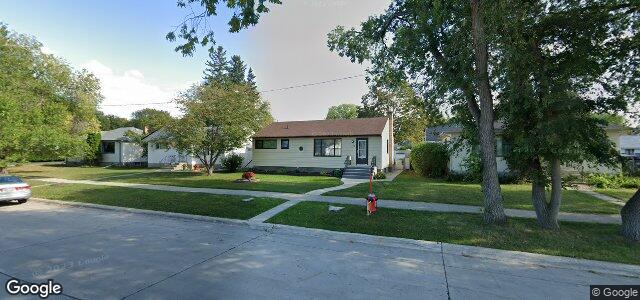 Larawan ng 112 Carriere Avenue sa Winnipeg, Manitoba