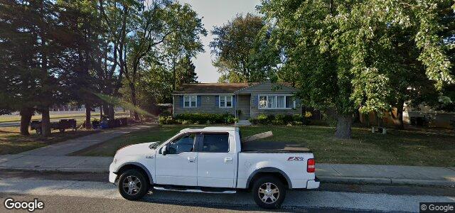 Larawan ng 12 Essex Avenue sa Winnipeg, Manitoba