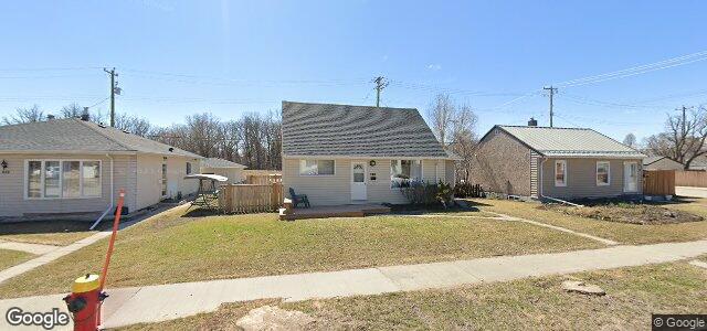 Larawan ng 120 Bank Avenue sa Winnipeg, Manitoba