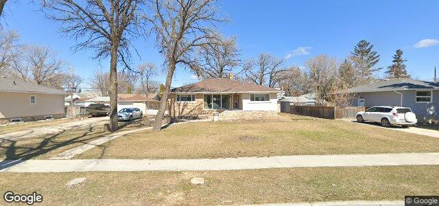 Larawan ng 127 Bank Avenue sa Winnipeg, Manitoba