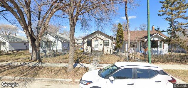 Larawan ng 13 Pilgrim Avenue sa Winnipeg, Manitoba