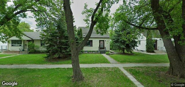 Photo of 132 Blenheim Avenue in Winnipeg, Manitoba