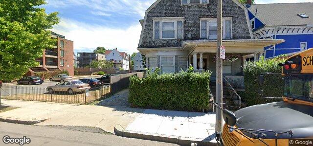 Larawan ng 152 Humboldt Avenue sa Winnipeg, Manitoba