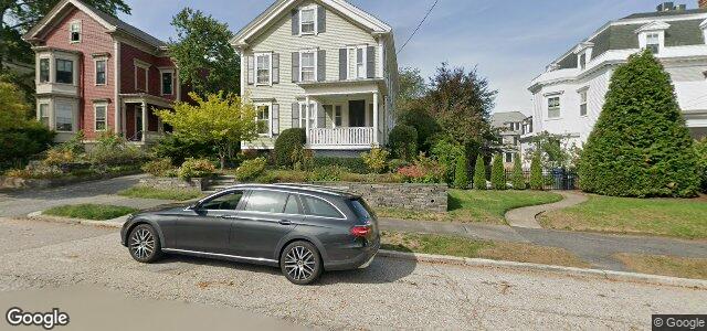 Larawan ng 16 Humboldt Avenue sa Winnipeg, Manitoba