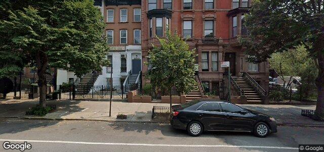 Larawan ng 2-103 Fifth Avenue sa Winnipeg, Manitoba