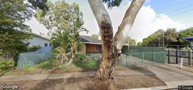 Larawan ng 30 Essex Avenue sa Winnipeg, Manitoba