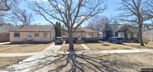 Larawan ng 318 Regal Avenue sa Winnipeg, Manitoba