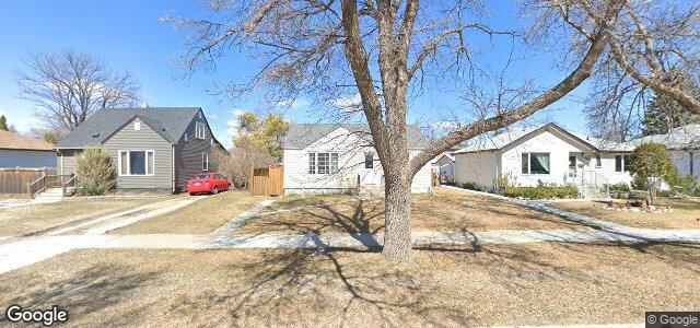 Larawan ng 319 Regal Avenue sa Winnipeg, Manitoba