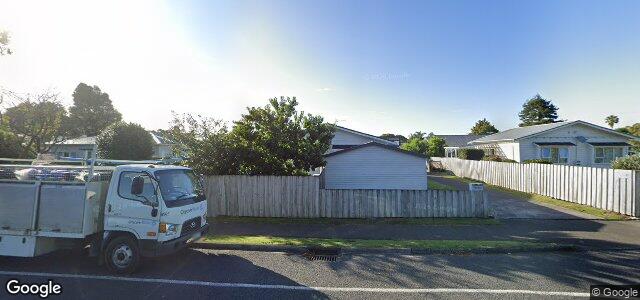 Larawan ng 32 Avondale Road sa Winnipeg, Manitoba