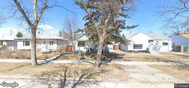 Larawan ng 325 Regal Avenue sa Winnipeg, Manitoba