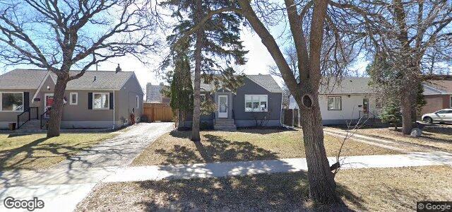 Larawan ng 326 Regal Avenue sa Winnipeg, Manitoba