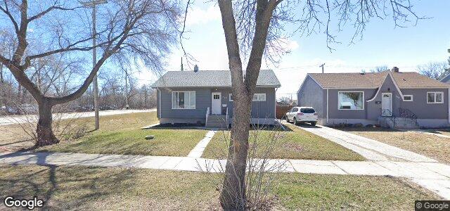 Larawan ng 332 Regal Avenue sa Winnipeg, Manitoba