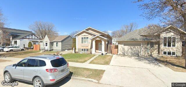 Larawan ng 37 Bank Avenue sa Winnipeg, Manitoba