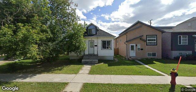 Larawan ng 38 Harrowby Avenue sa Winnipeg, Manitoba