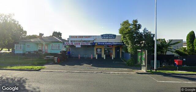 Larawan ng 4 Avondale Road sa Winnipeg, Manitoba